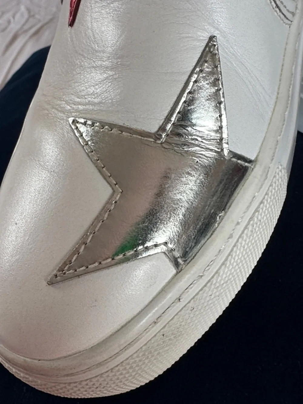 G/FORE White Slip-On Sneakers with Red, Silver & Navy Star . Runs small - Picture 3 of 7